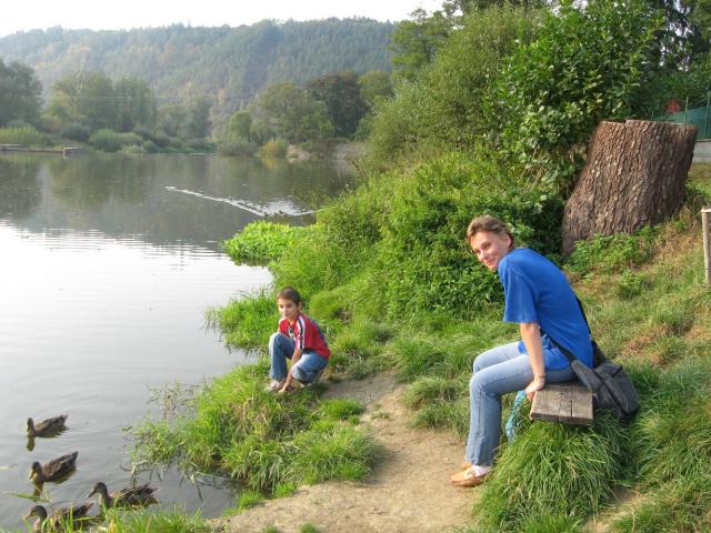 Výlet k Sázavě do Nespek, Jana a Adam